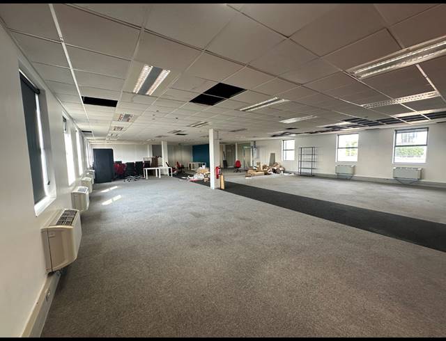 302M² OFFICE TO LET IN CENTURY CITY
